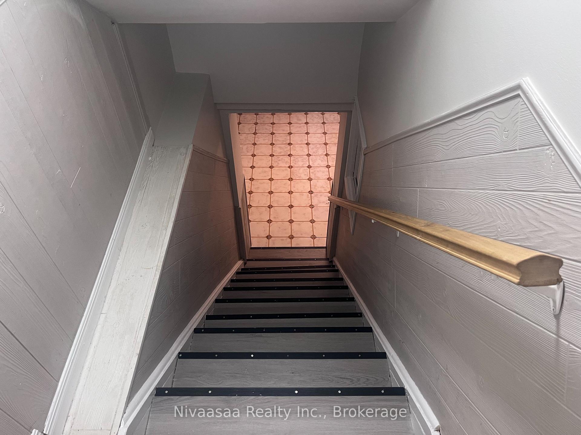 Photo 14 of 36 Pearl Street, Brantford, Downtown Core — HOMEH