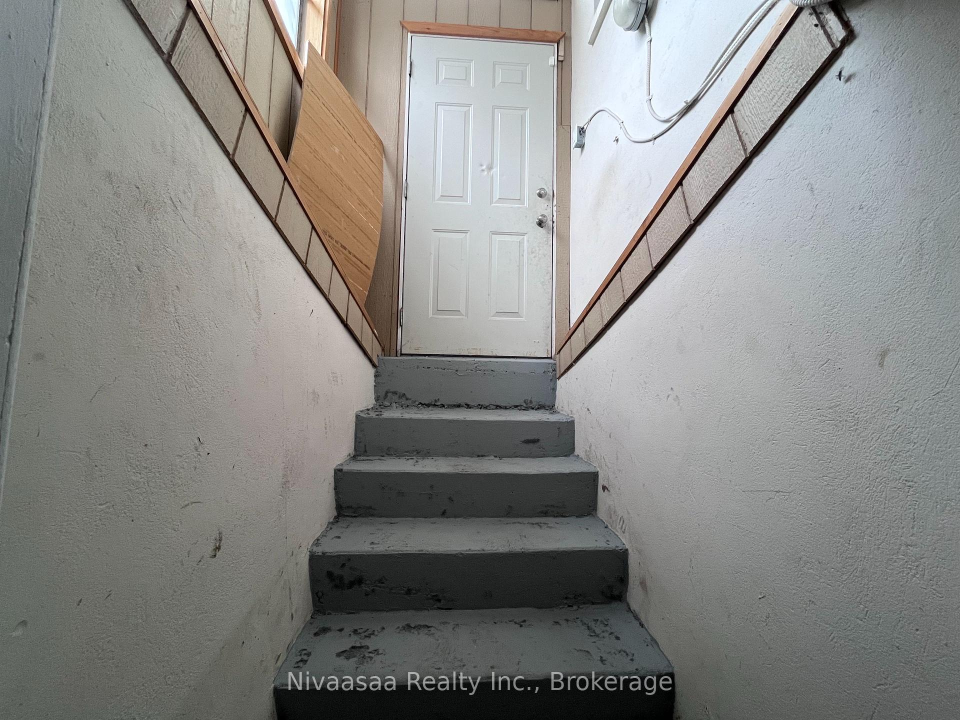 Photo 21 of 36 Pearl Street, Brantford, Downtown Core — HOMEH