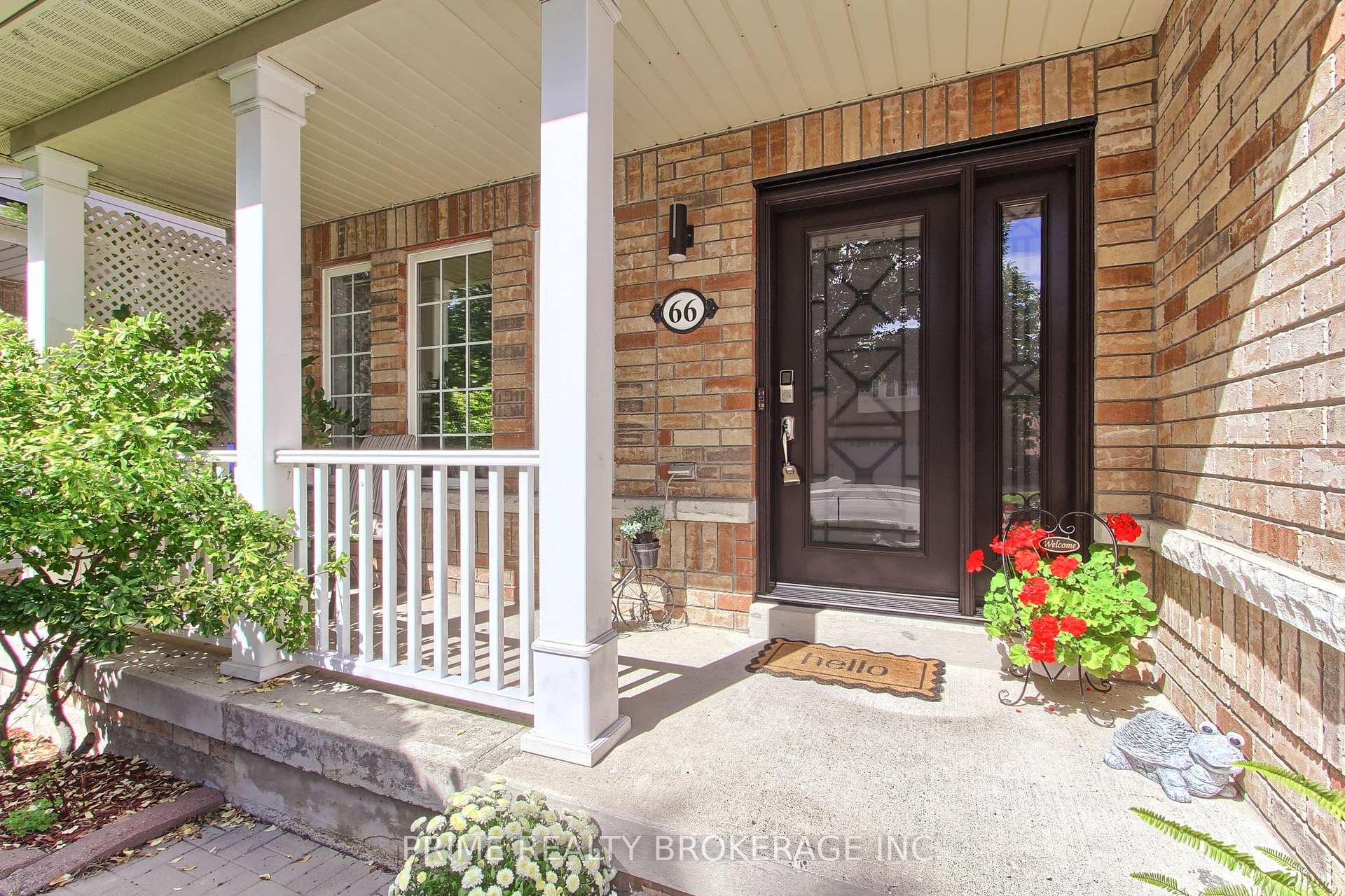 Photo 4 of 66 Earl Stewart Drive, Aurora, Bayview Wellington — HOMEH