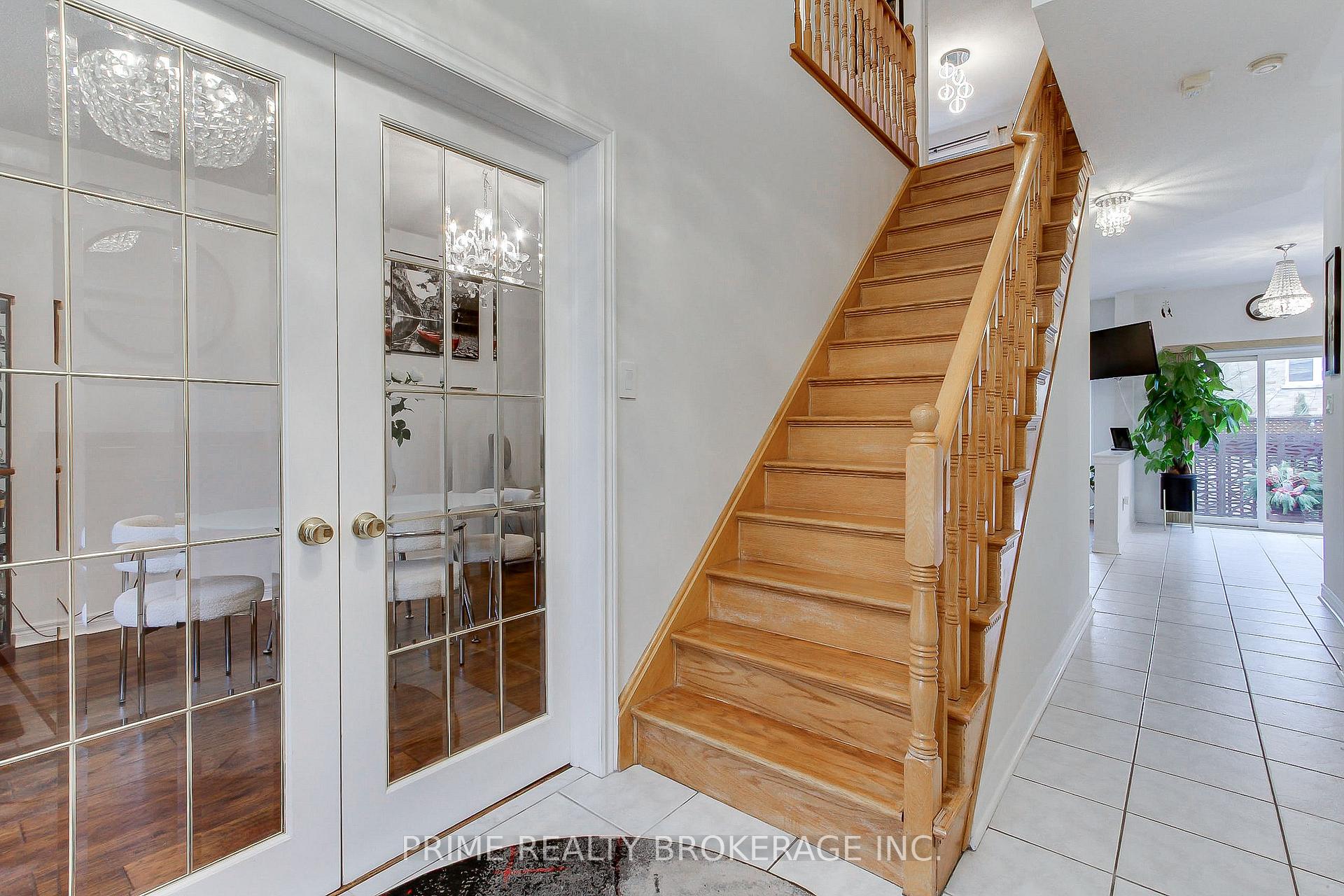 Photo 6 of 66 Earl Stewart Drive, Aurora, Bayview Wellington — HOMEH