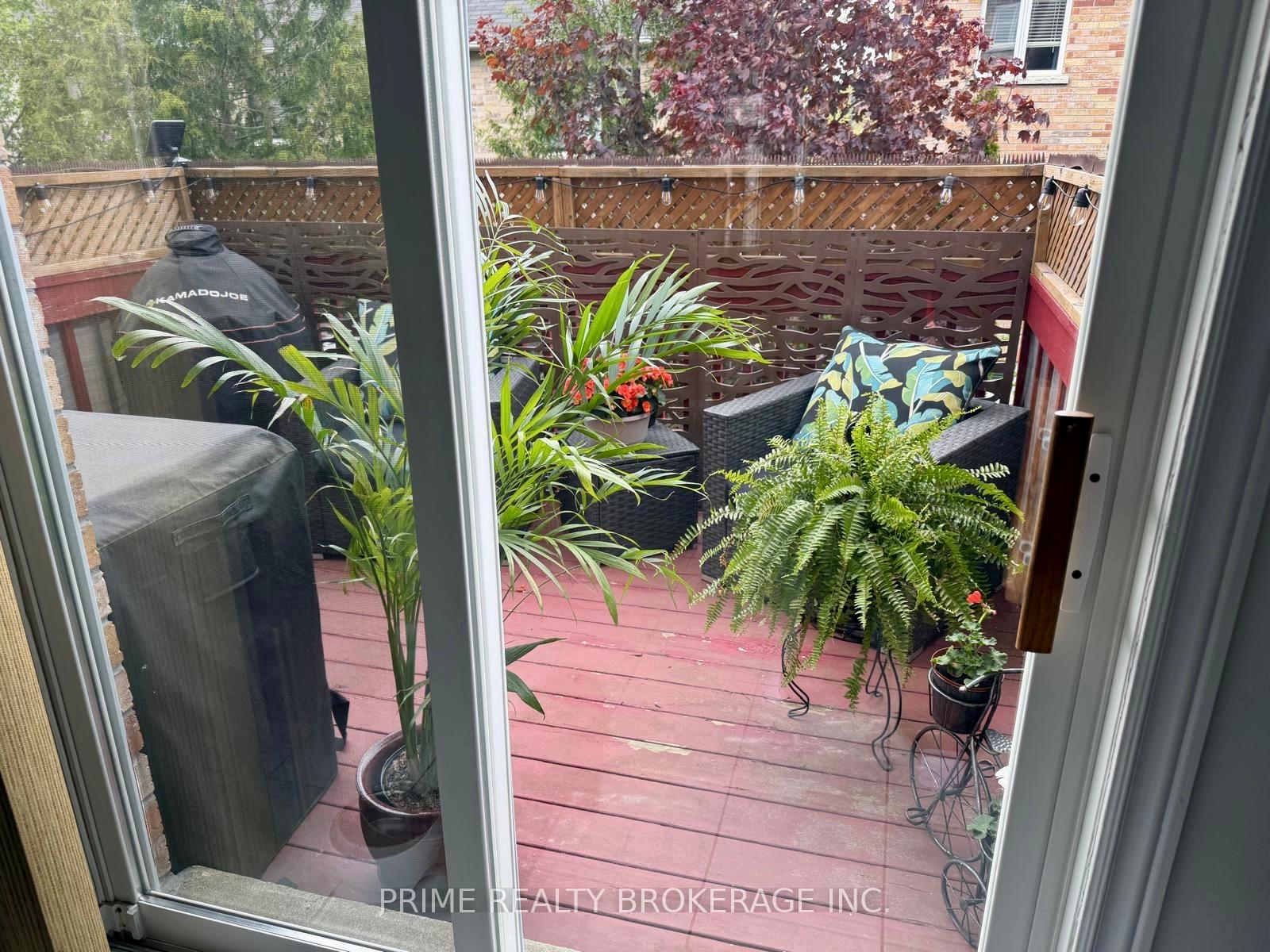 Photo 12 of 66 Earl Stewart Drive, Aurora, Bayview Wellington — HOMEH