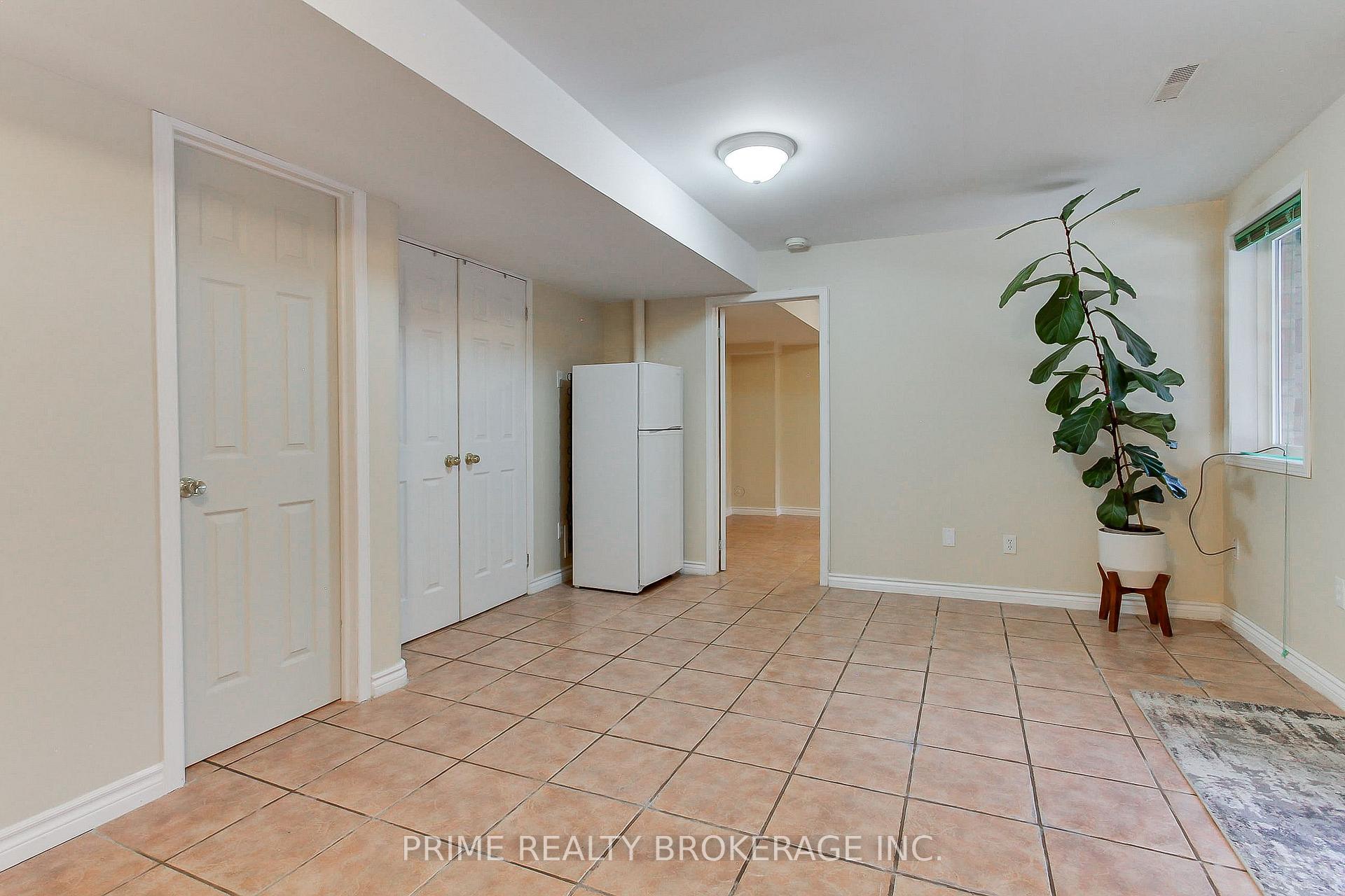 Photo 31 of 66 Earl Stewart Drive, Aurora, Bayview Wellington — HOMEH
