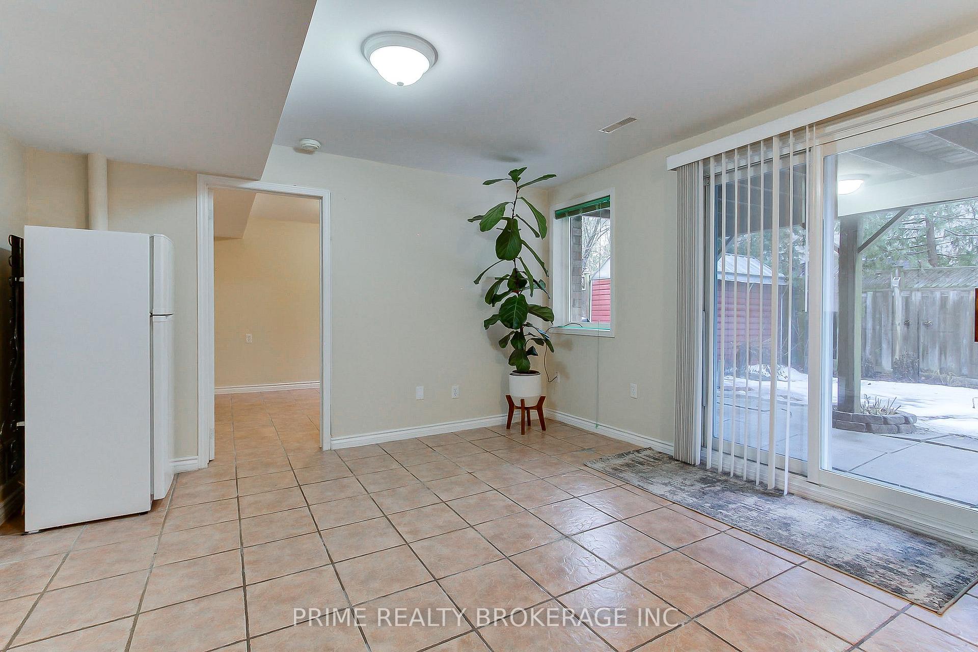 Photo 32 of 66 Earl Stewart Drive, Aurora, Bayview Wellington — HOMEH