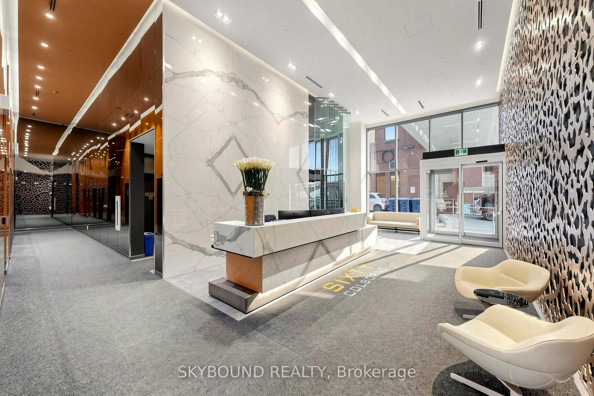 Photo 4 of Unit 907, 60 Colborne Street, Toronto, Church-Yonge Corridor — HOMEH