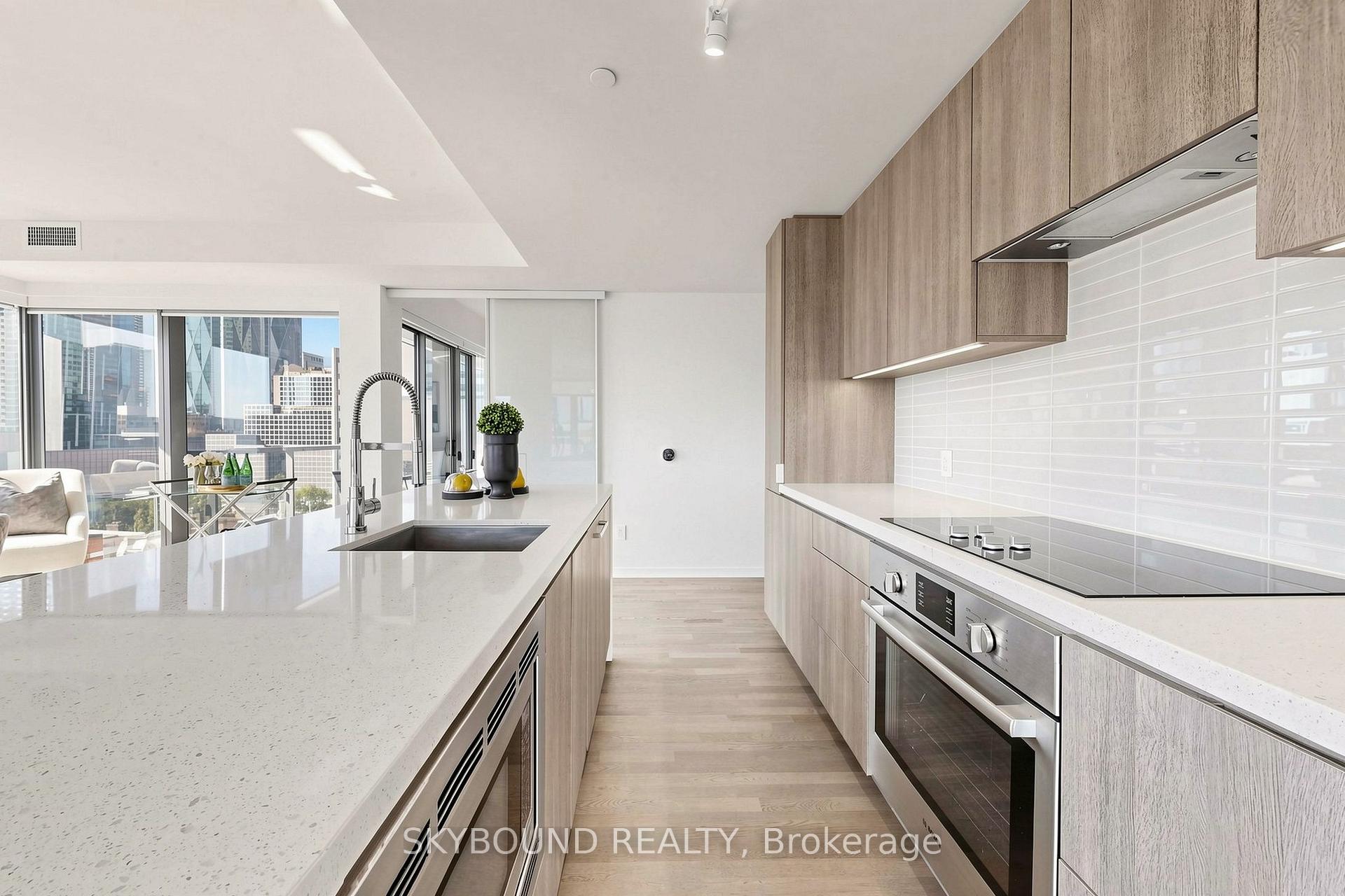 Photo 16 of Unit 907, 60 Colborne Street, Toronto, Church-Yonge Corridor — HOMEH