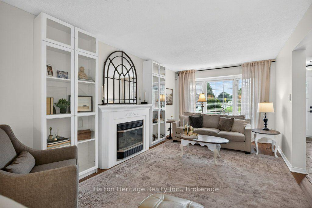 Photo 10 of 2 Luciano Court, Hamilton, Crerar — HOMEH