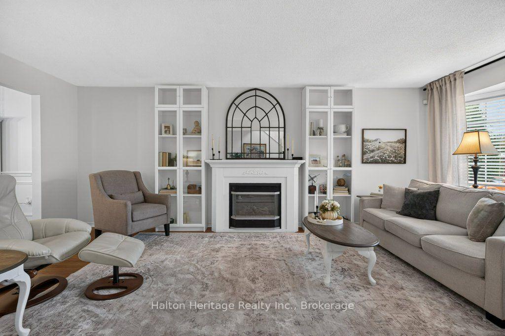 Photo 12 of 2 Luciano Court, Hamilton, Crerar — HOMEH