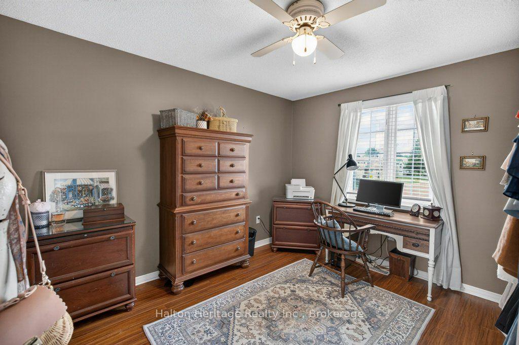 Photo 23 of 2 Luciano Court, Hamilton, Crerar — HOMEH