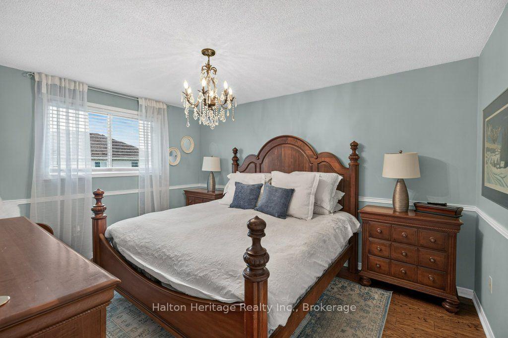 Photo 25 of 2 Luciano Court, Hamilton, Crerar — HOMEH