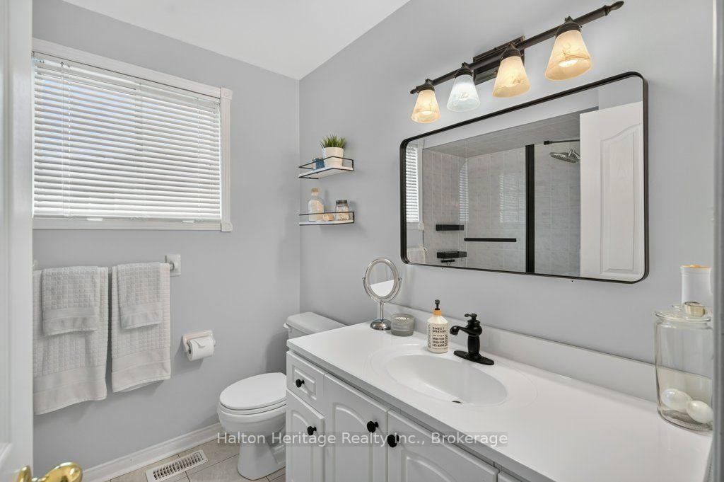 Photo 29 of 2 Luciano Court, Hamilton, Crerar — HOMEH
