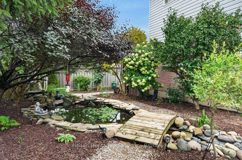 Photo 42 of 2 Luciano Court, Hamilton, Crerar — HOMEH