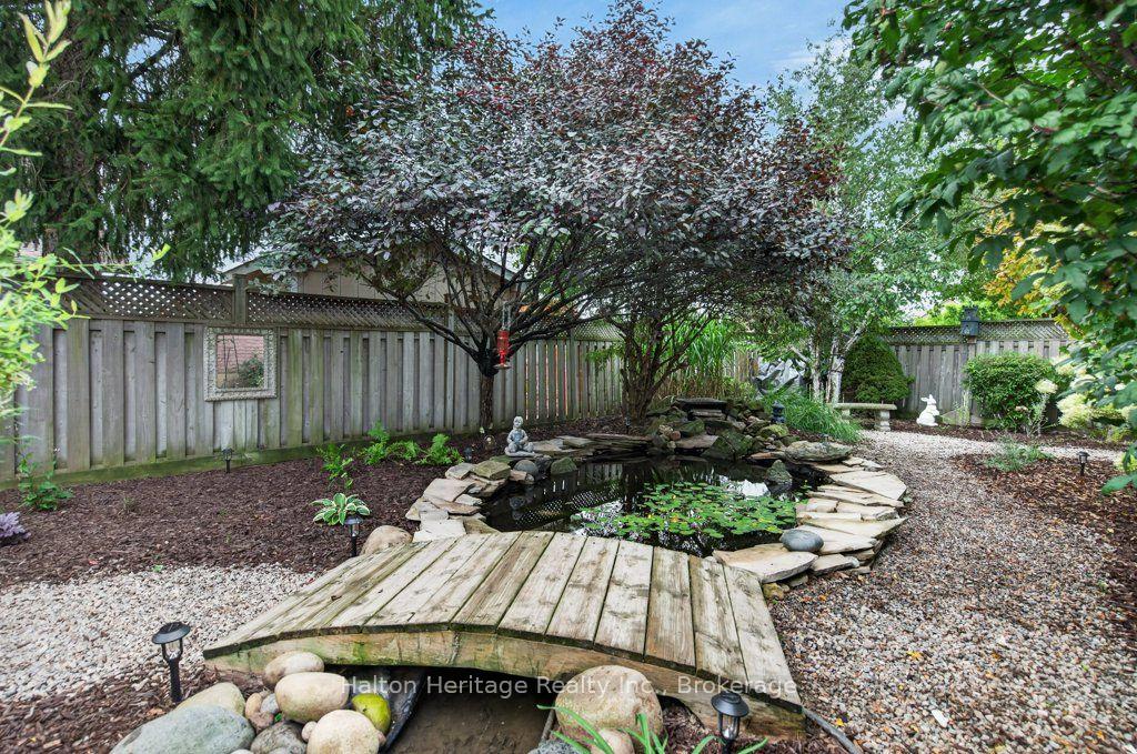 Photo 43 of 2 Luciano Court, Hamilton, Crerar — HOMEH