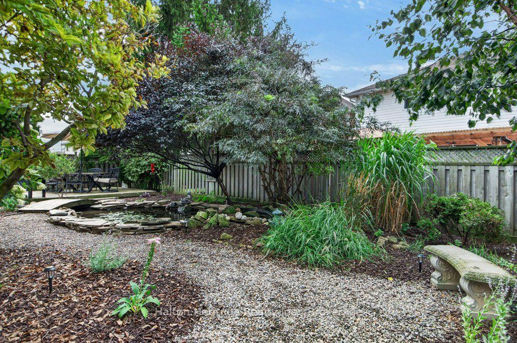Photo 44 of 2 Luciano Court, Hamilton, Crerar — HOMEH