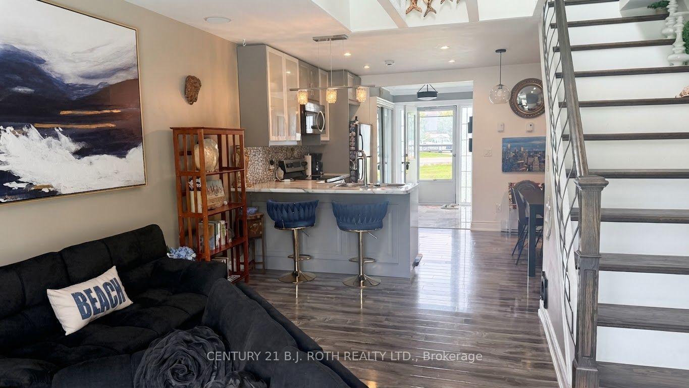 Photo 15 of Unit 12, 81 Laguna Parkway, Ramara, Rural Ramara — HOMEH