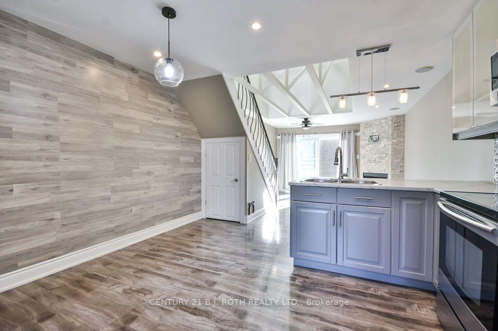 Photo 16 of Unit 12, 81 Laguna Parkway, Ramara, Rural Ramara — HOMEH