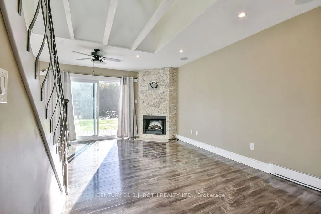 Photo 13 of Unit 12, 81 Laguna Parkway, Ramara, Rural Ramara — HOMEH