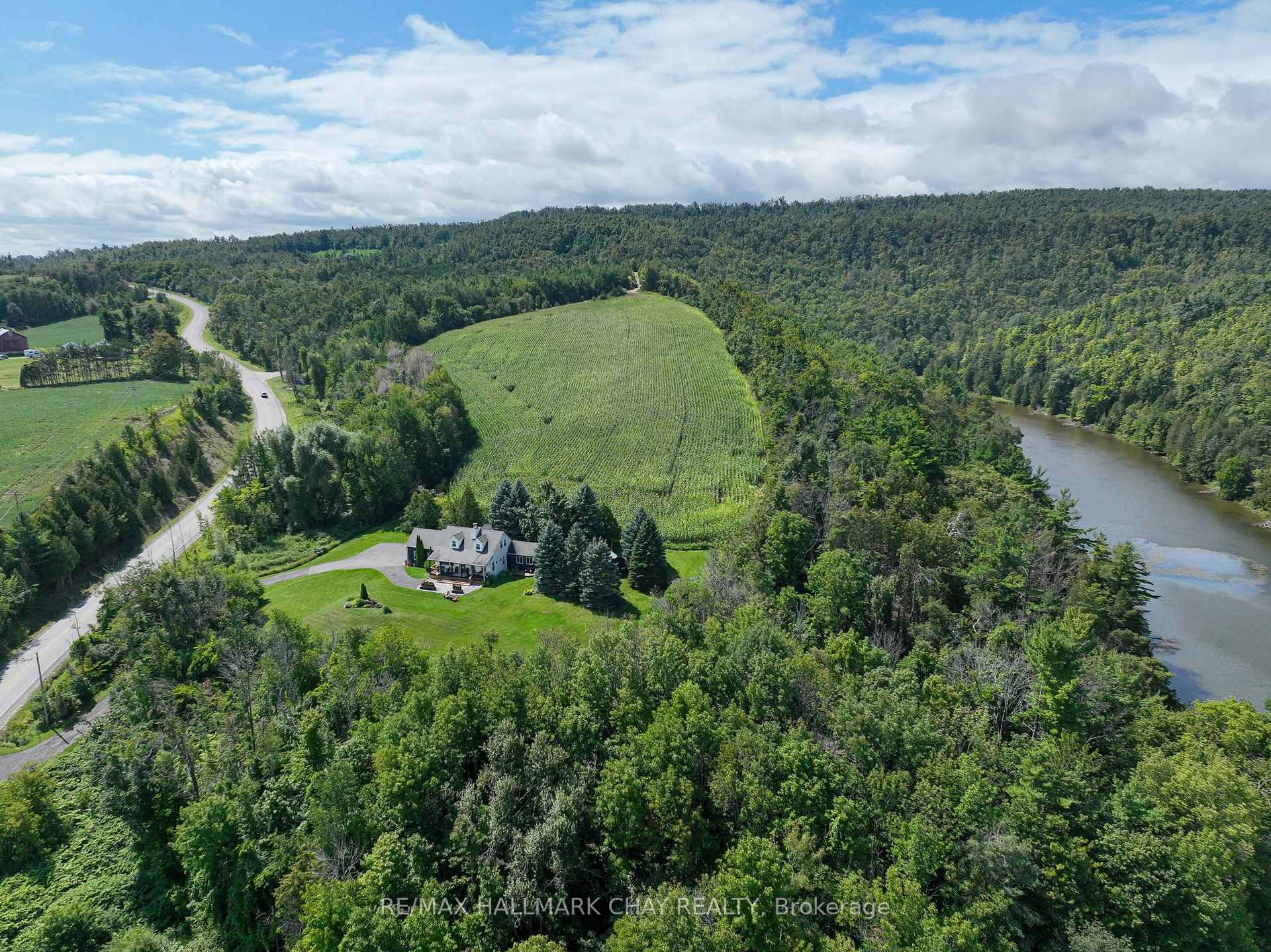 Photo 1 of 2110 Concession 8 Road, Clearview, Rural Clearview — HOMEH