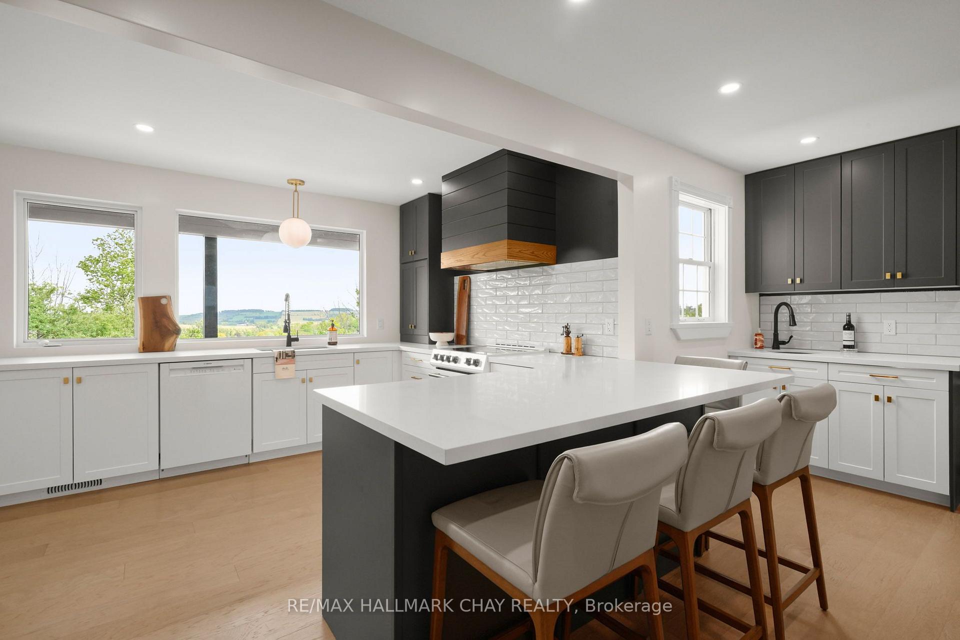 Photo 18 of 2110 Concession 8 Road, Clearview, Rural Clearview — HOMEH