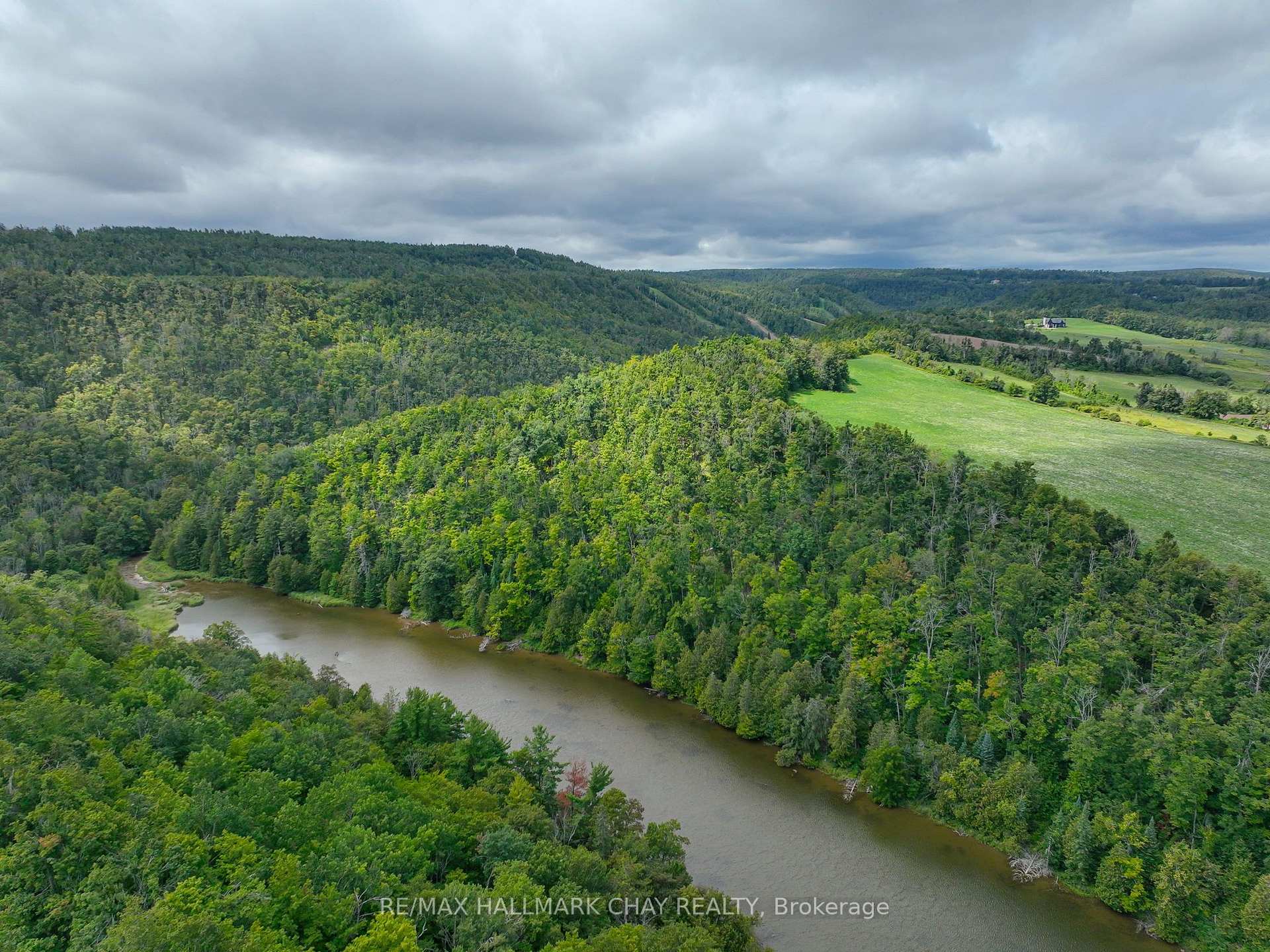 Photo 48 of 2110 Concession 8 Road, Clearview, Rural Clearview — HOMEH