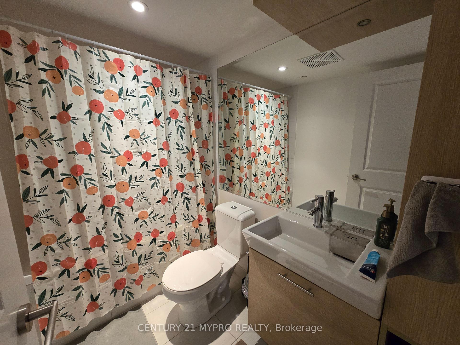 Photo 3 of Unit 2506, 386 Yonge Street, Toronto, Bay Street Corridor — HOMEH