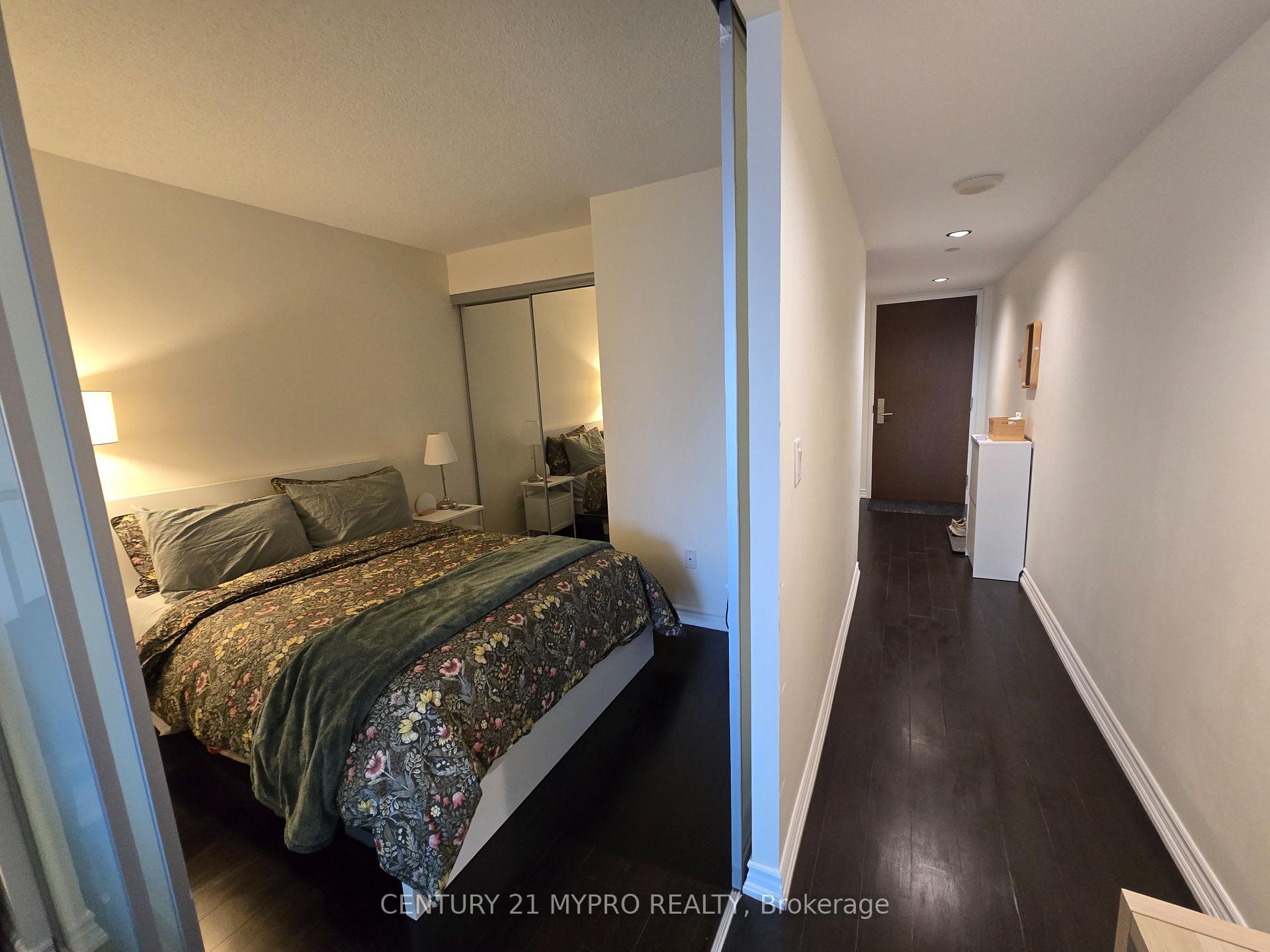 Photo 7 of Unit 2506, 386 Yonge Street, Toronto, Bay Street Corridor — HOMEH