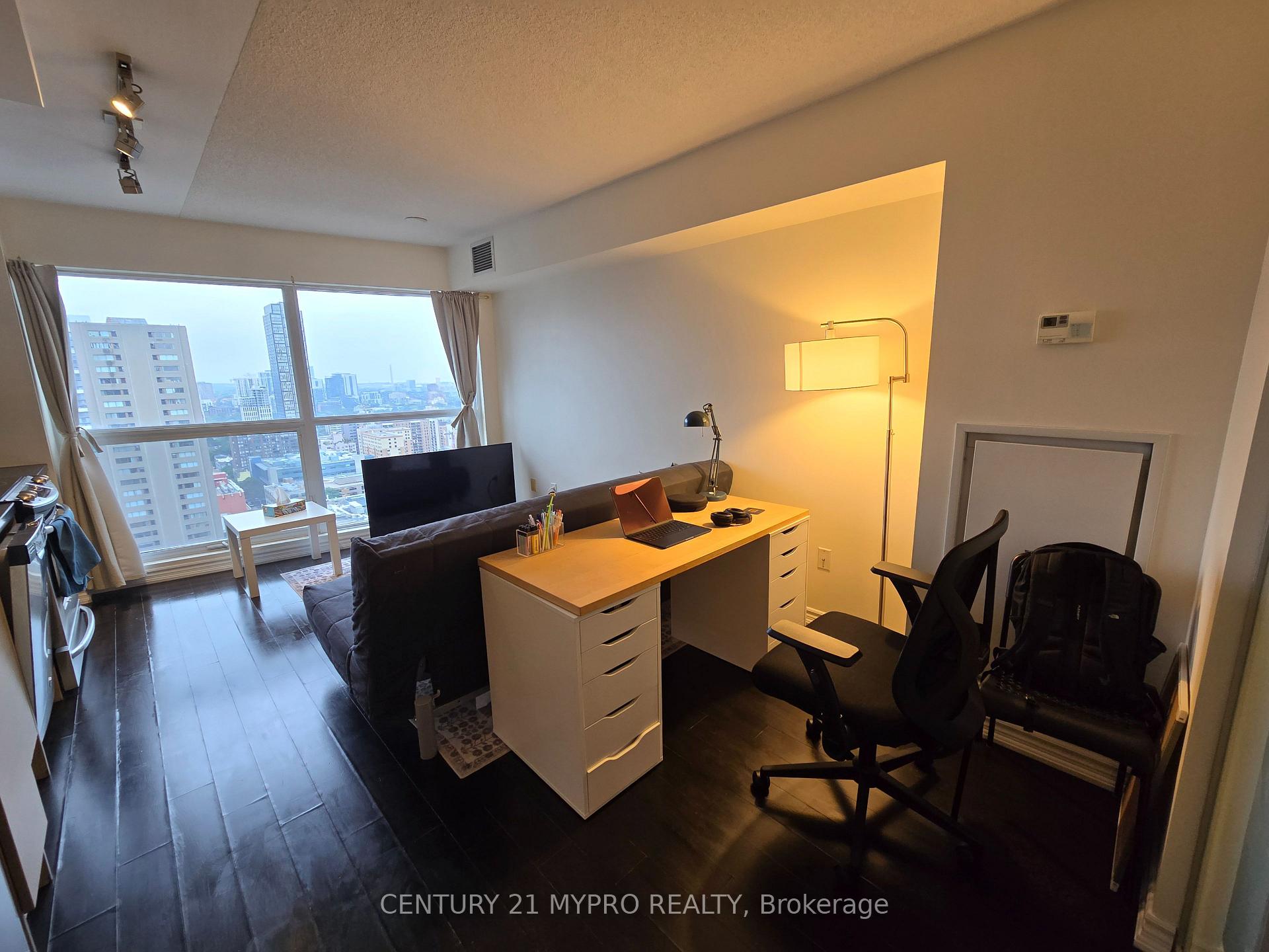Photo 9 of Unit 2506, 386 Yonge Street, Toronto, Bay Street Corridor — HOMEH