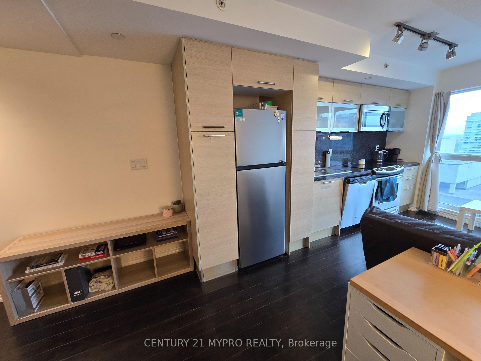 Photo 10 of Unit 2506, 386 Yonge Street, Toronto, Bay Street Corridor — HOMEH