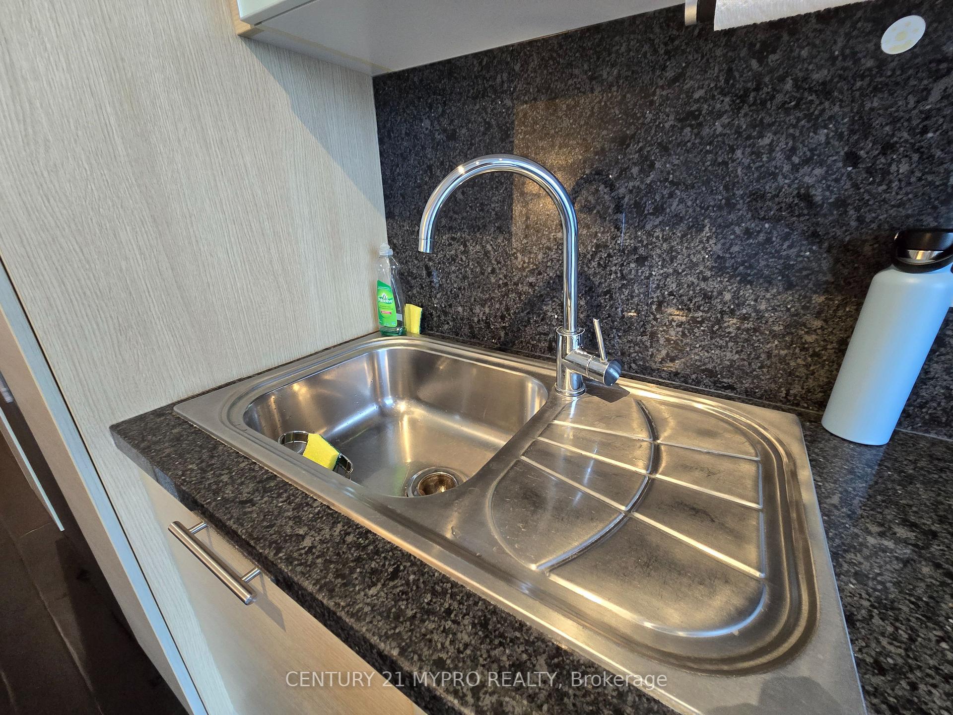 Photo 14 of Unit 2506, 386 Yonge Street, Toronto, Bay Street Corridor — HOMEH