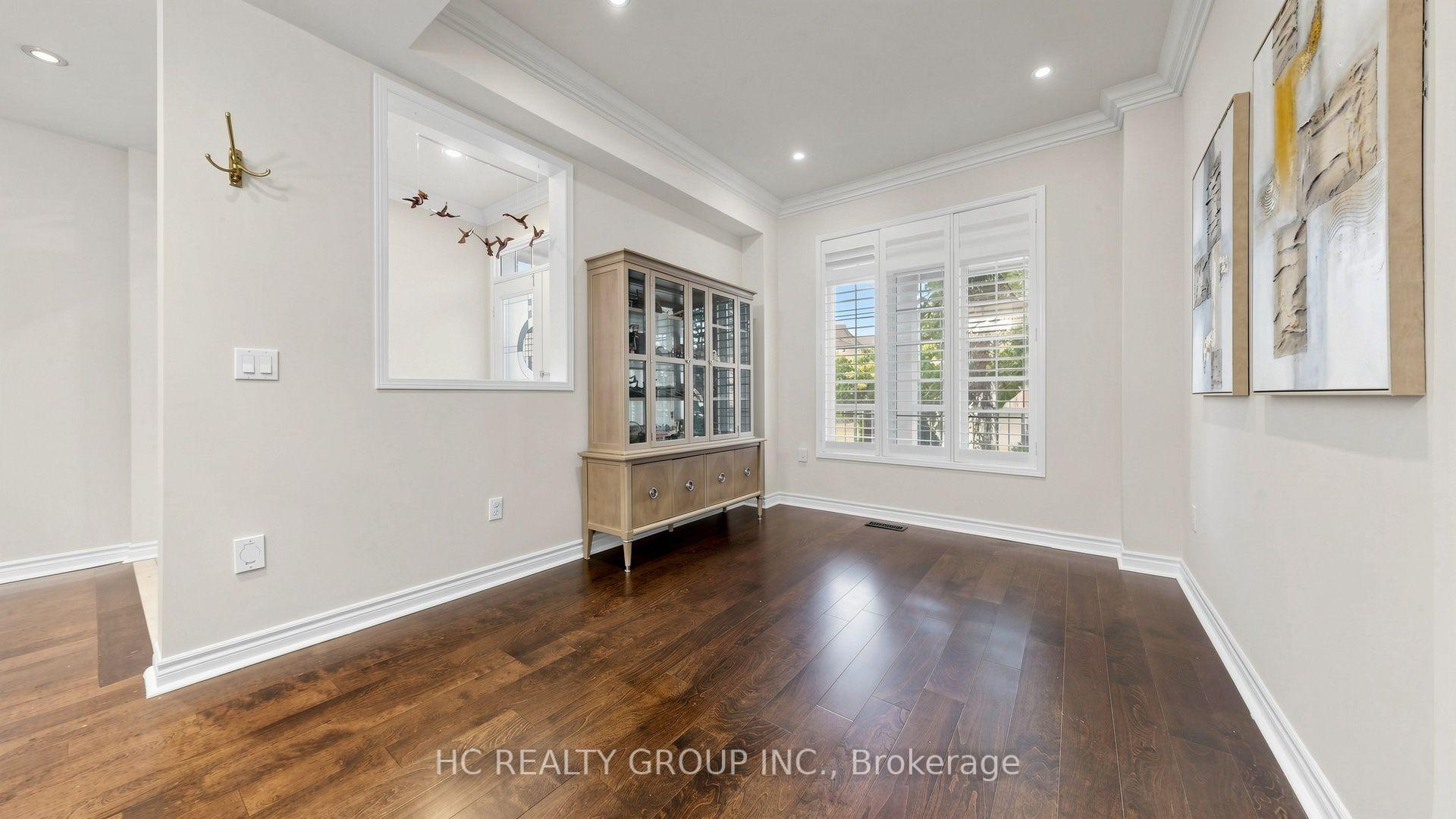 Photo 3 of 232 Stonebridge Drive, Markham, Berczy — HOMEH