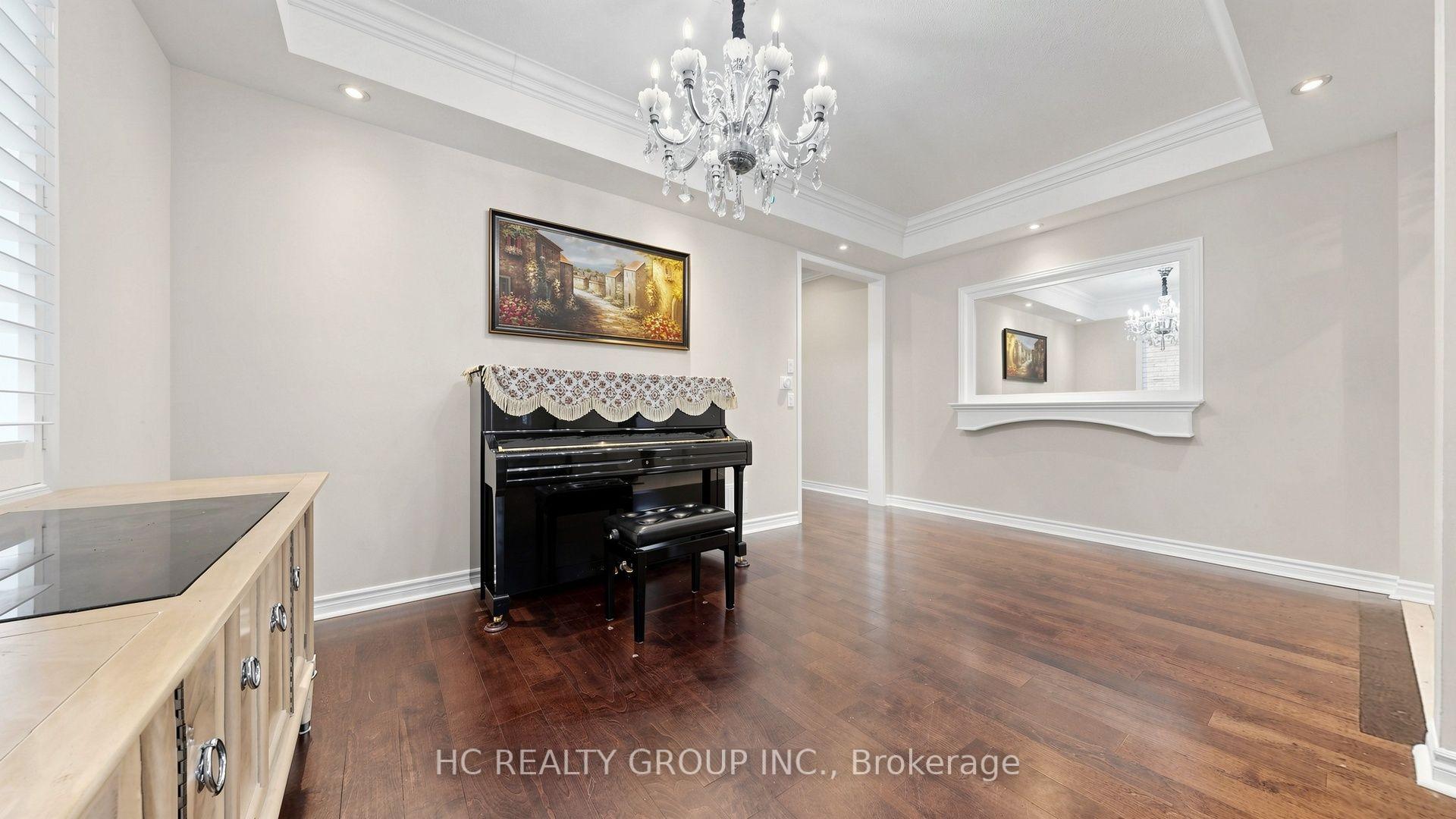 Photo 6 of 232 Stonebridge Drive, Markham, Berczy — HOMEH