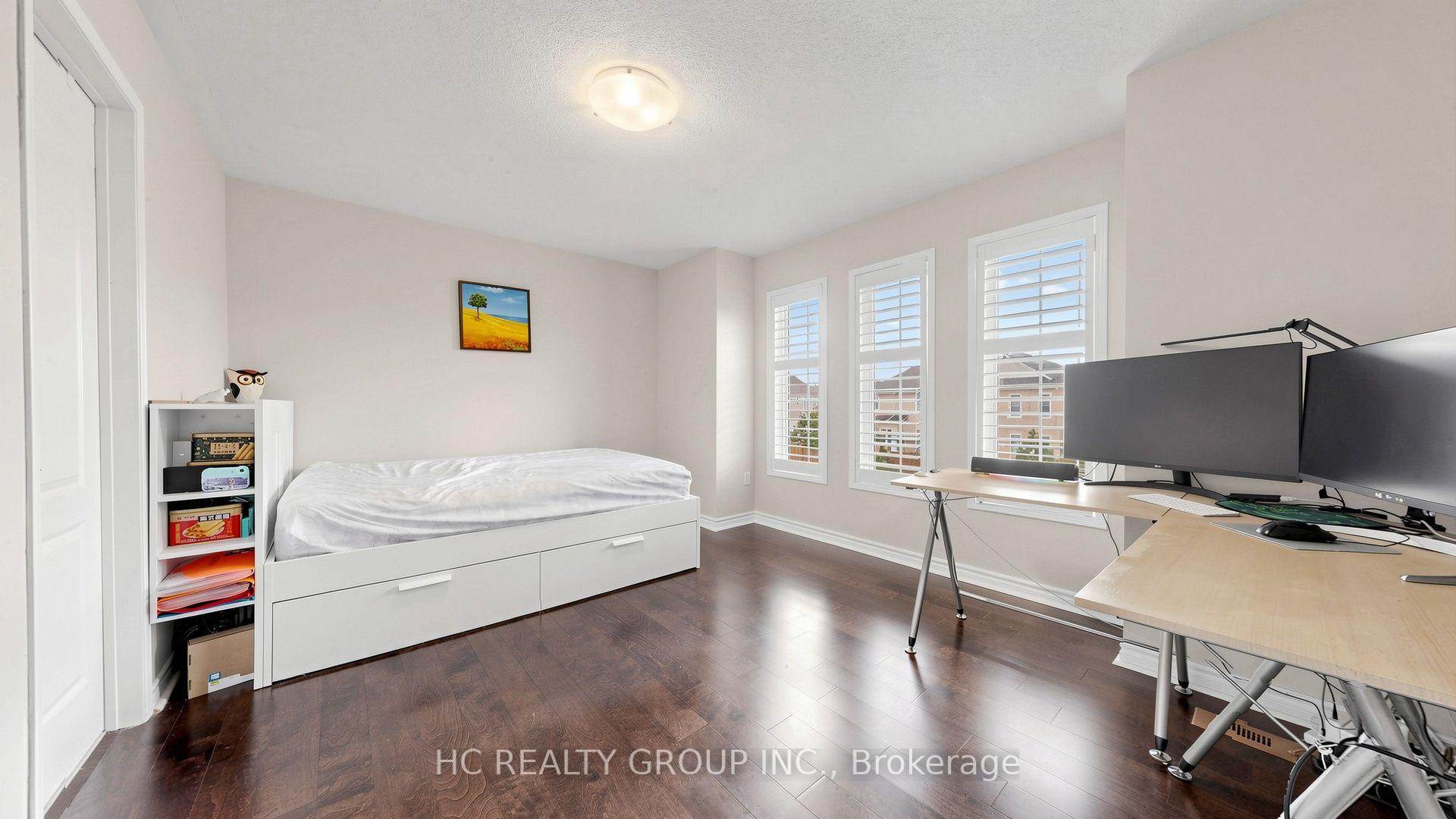Photo 35 of 232 Stonebridge Drive, Markham, Berczy — HOMEH