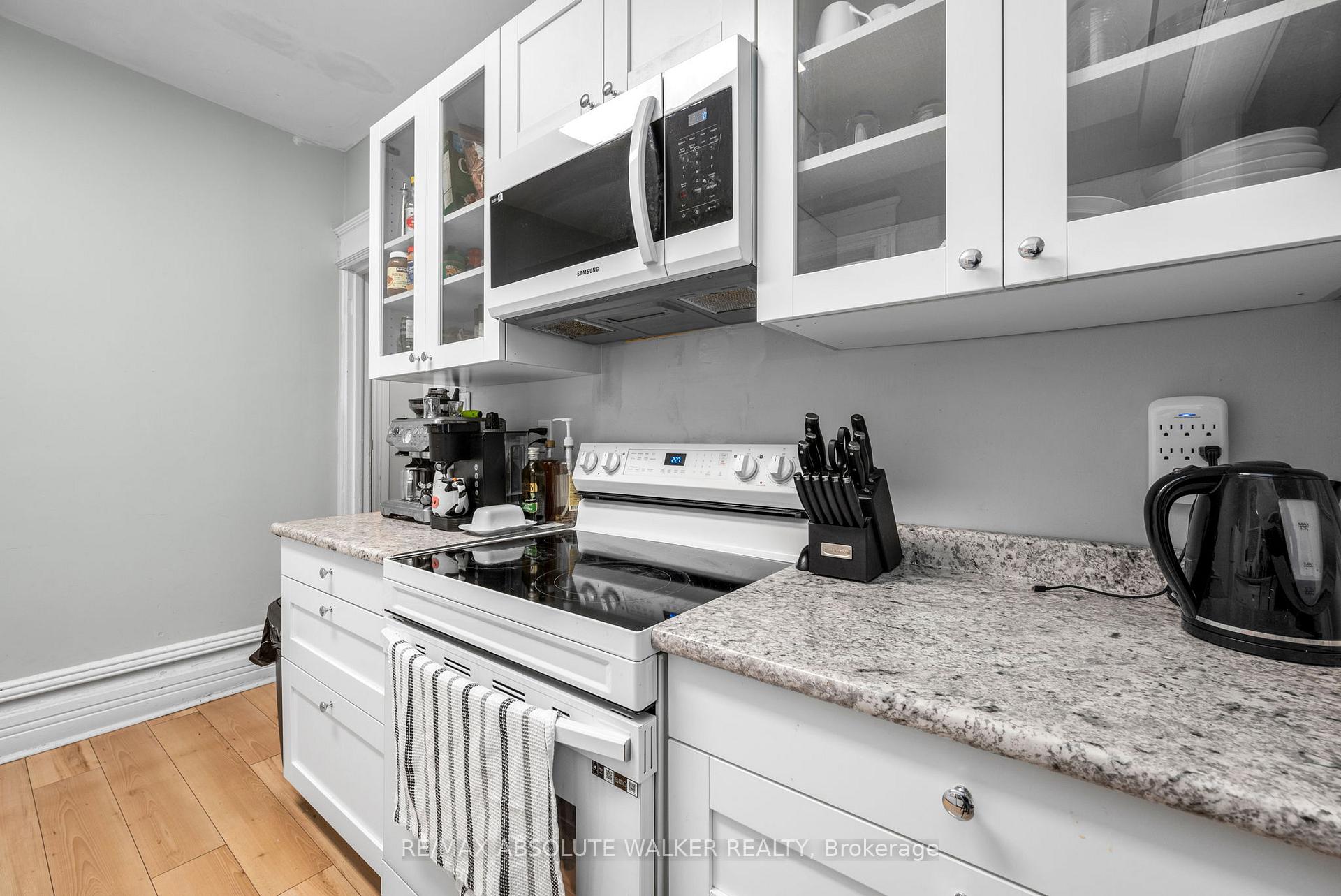 Photo 16 of 141 Primrose Avenue, Ottawa, West Centre Town — HOMEH
