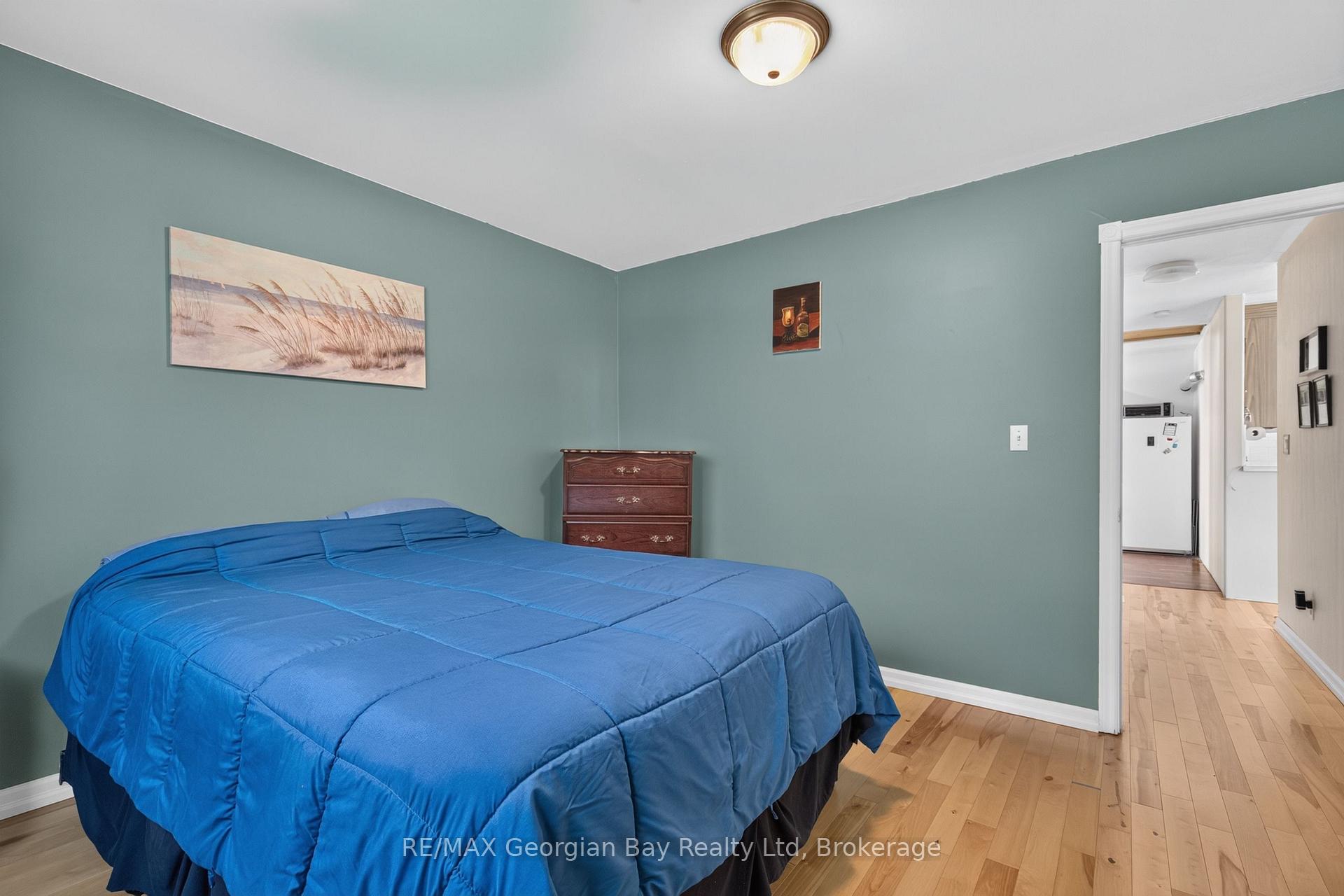 Photo 14 of 898 Yonge Street, Midland — HOMEH