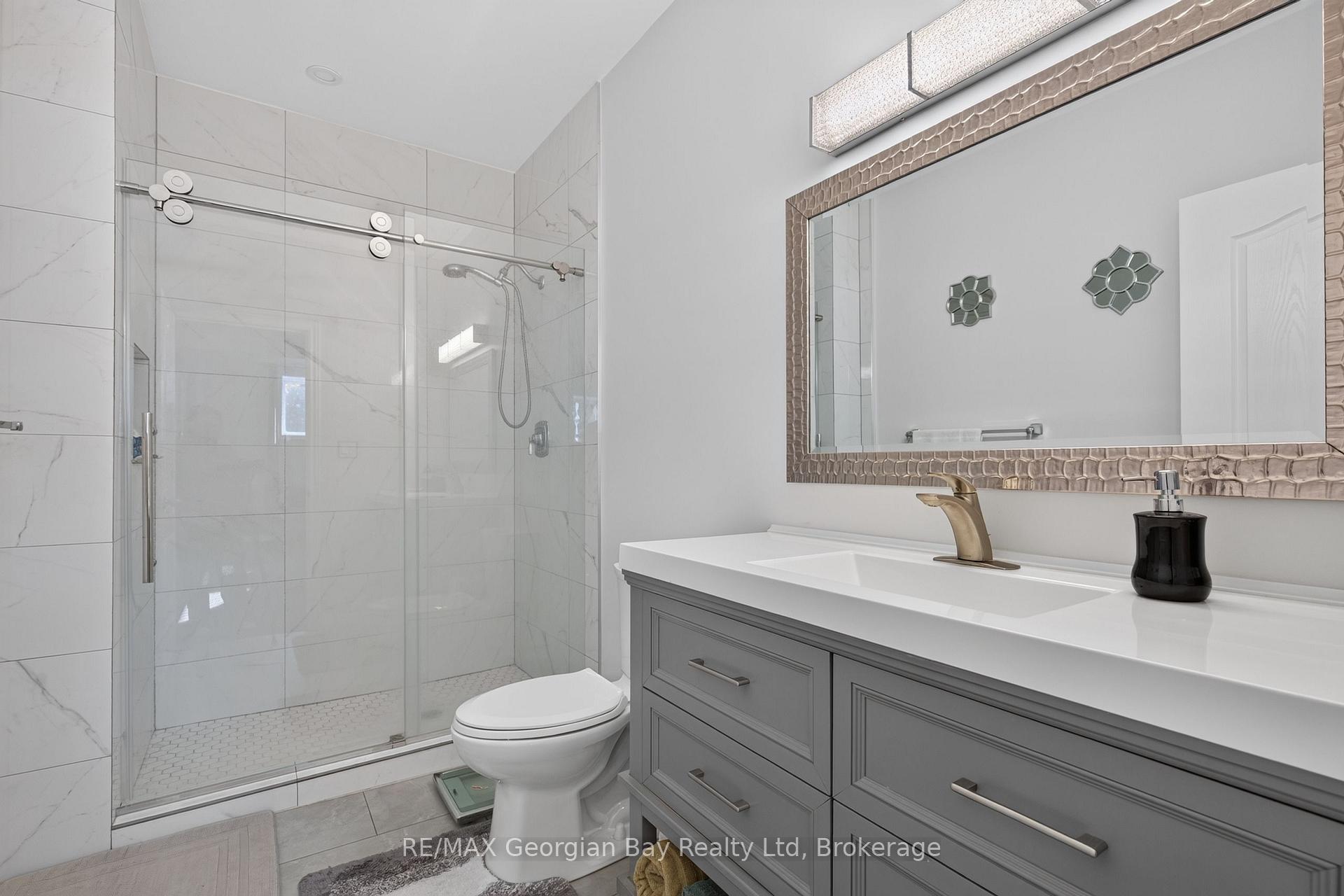 Photo 21 of 898 Yonge Street, Midland — HOMEH