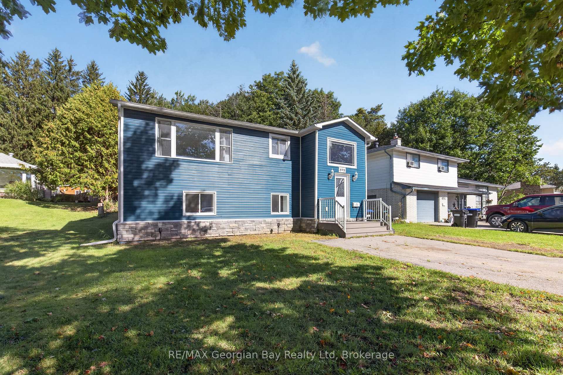 Photo 26 of 898 Yonge Street, Midland — HOMEH