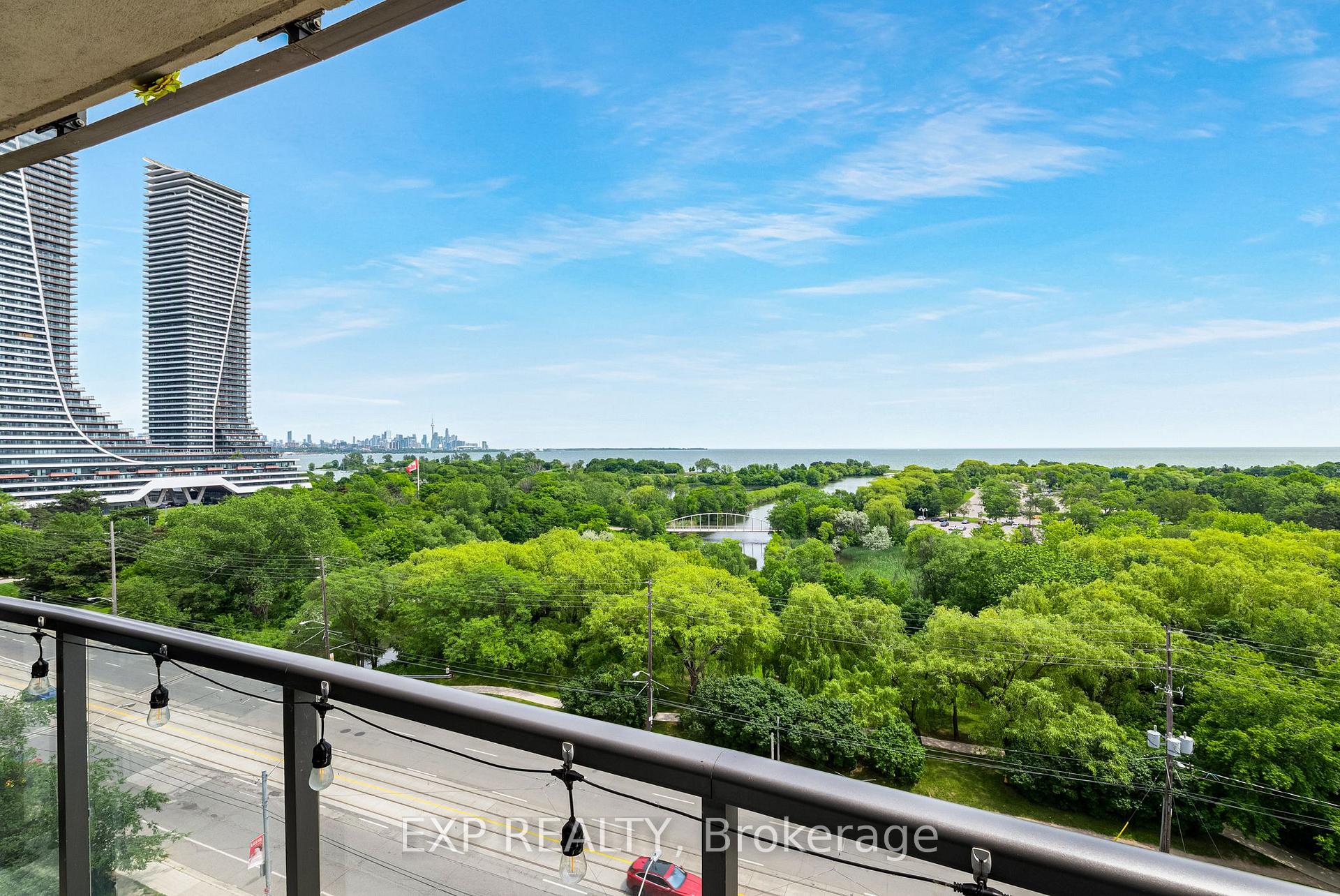 Front of Unit 808, 2230 Lake Shore Boulevard W