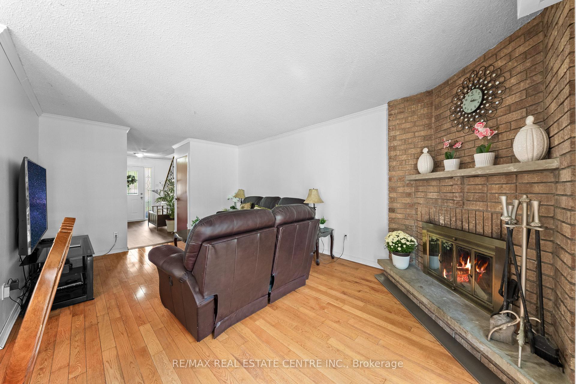 Photo 10 of 467 Hansen Road N, Brampton, Madoc — HOMEH
