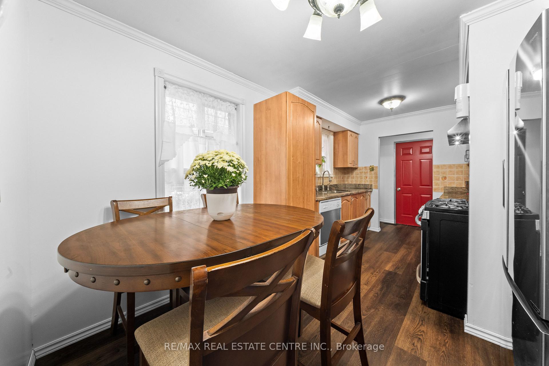 Photo 14 of 467 Hansen Road N, Brampton, Madoc — HOMEH