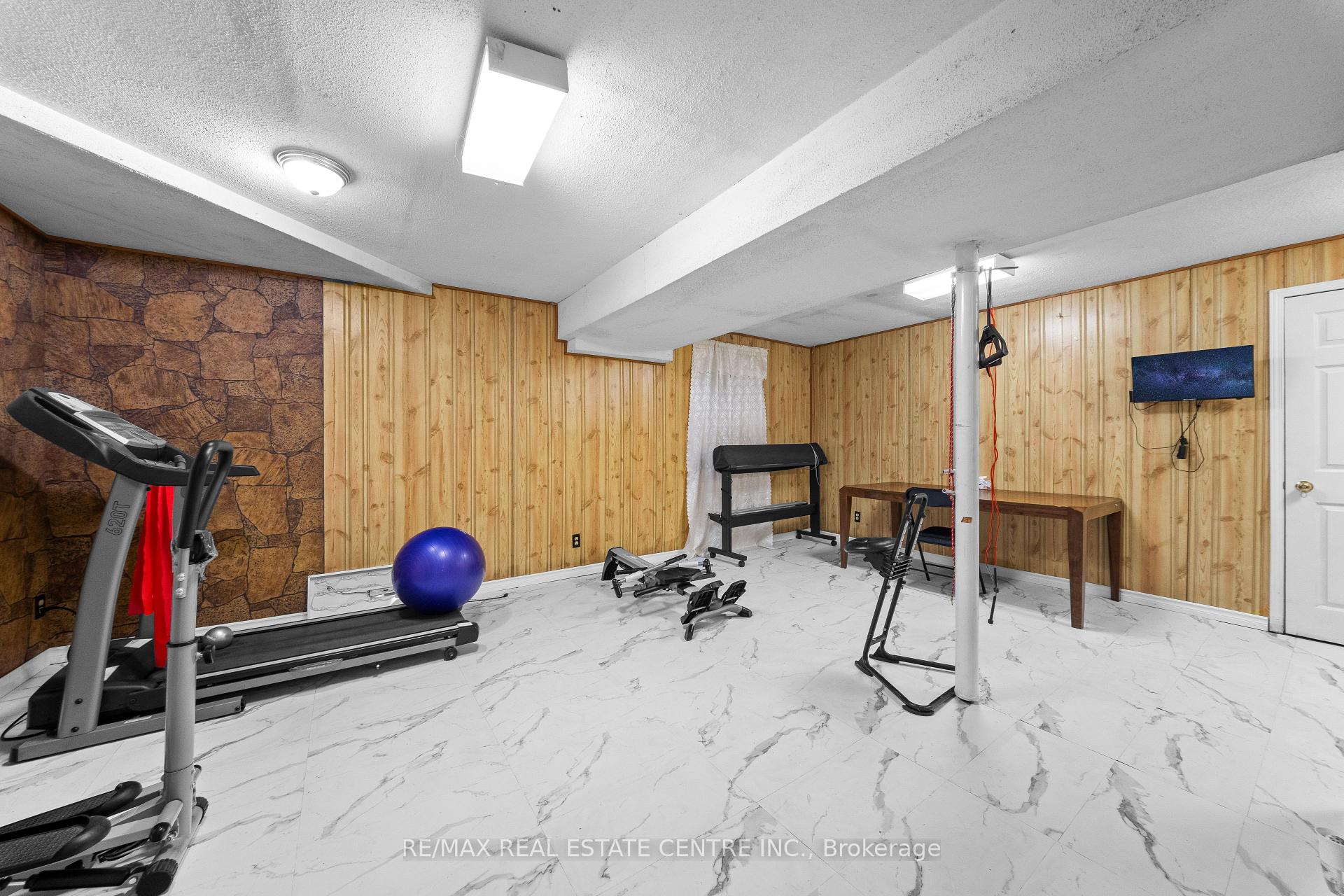 Photo 22 of 467 Hansen Road N, Brampton, Madoc — HOMEH