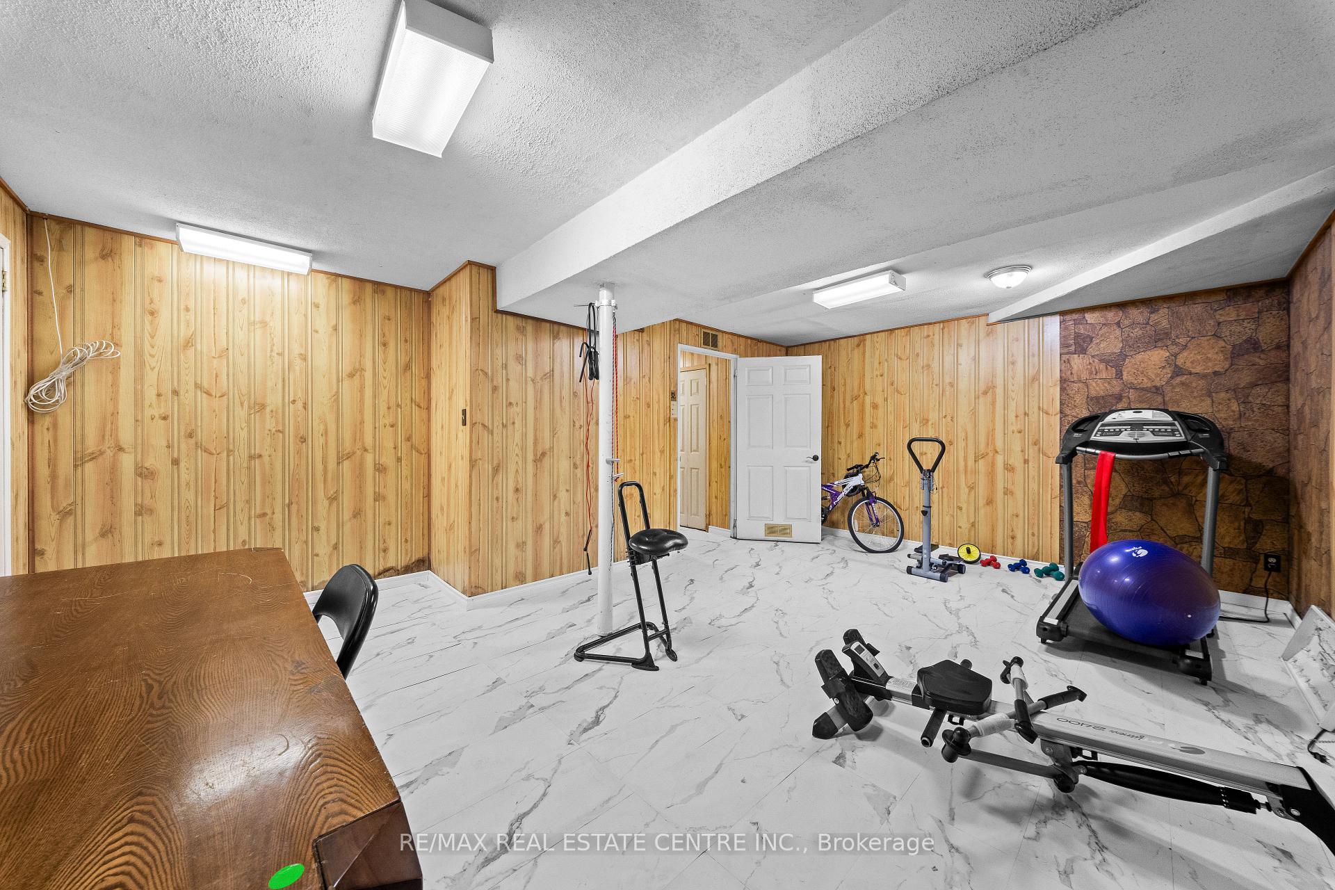Photo 23 of 467 Hansen Road N, Brampton, Madoc — HOMEH