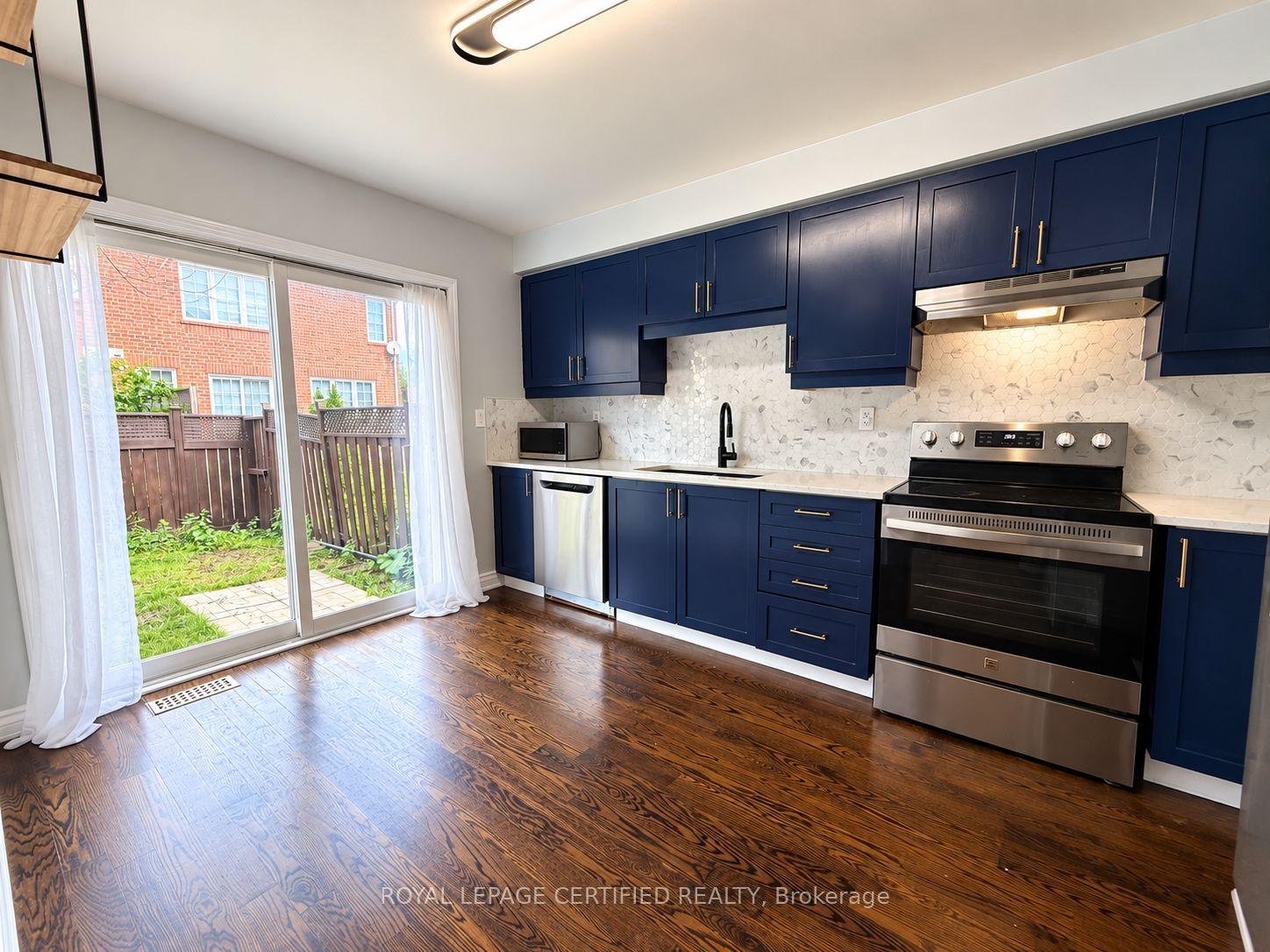 Photo 6 of 604 Hamilton Crescent, Milton, Beaty — HOMEH