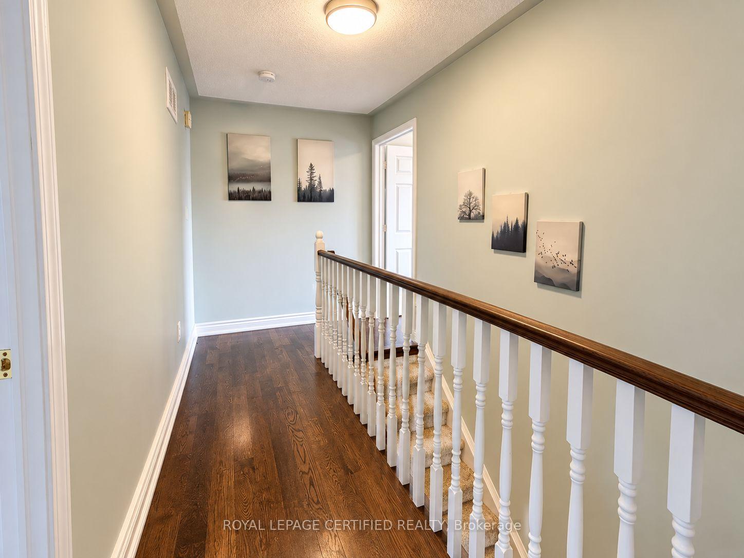Photo 7 of 604 Hamilton Crescent, Milton, Beaty — HOMEH