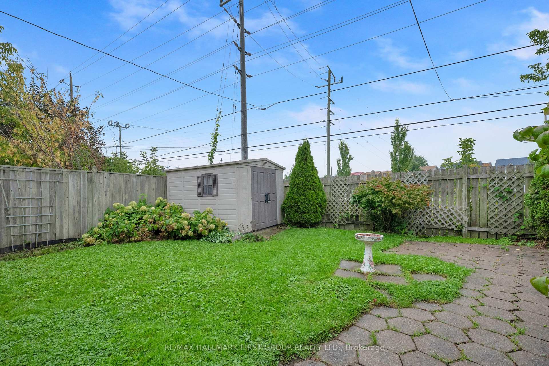 Photo 30 of 35 Tulloch Drive, Ajax, South East — HOMEH