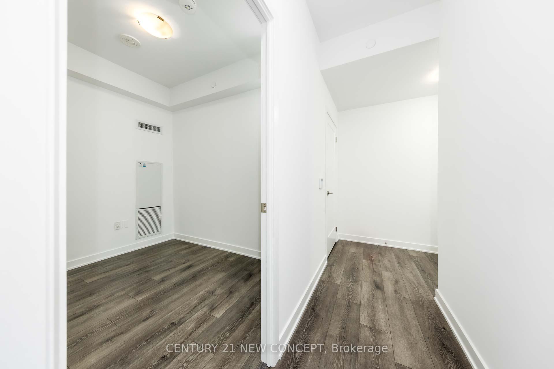 Photo 6 of Unit 1403, 105 Oneida Crescent, Richmond Hill, Langstaff — HOMEH