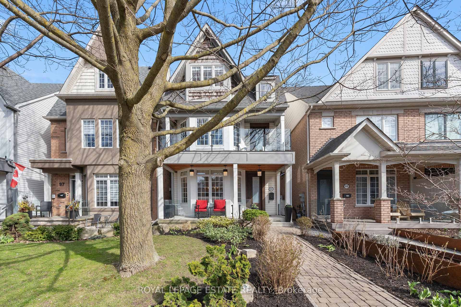 Photo 2 of 95 Boardwalk Drive, Toronto, The Beaches — HOMEH