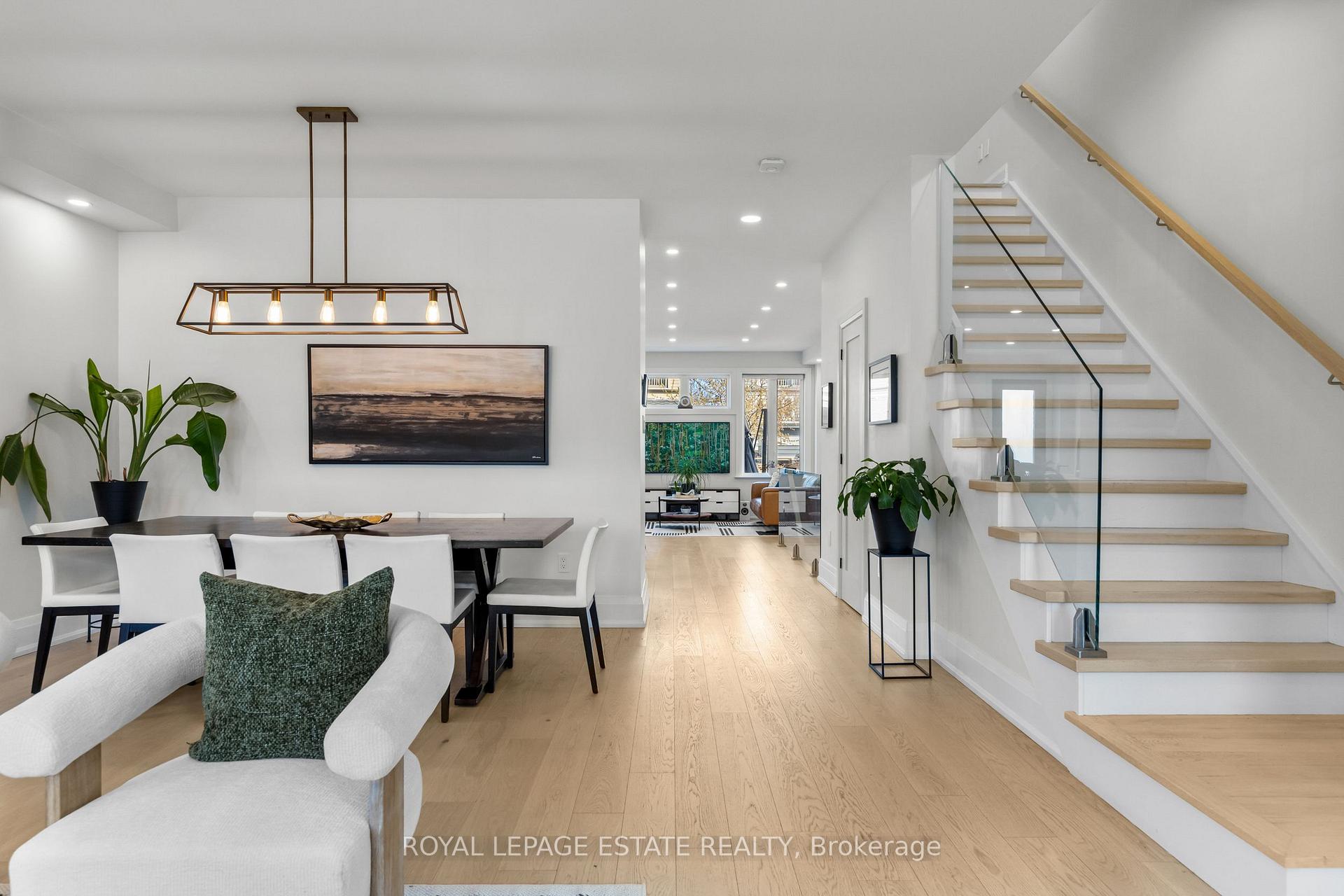 Photo 7 of 95 Boardwalk Drive, Toronto, The Beaches — HOMEH