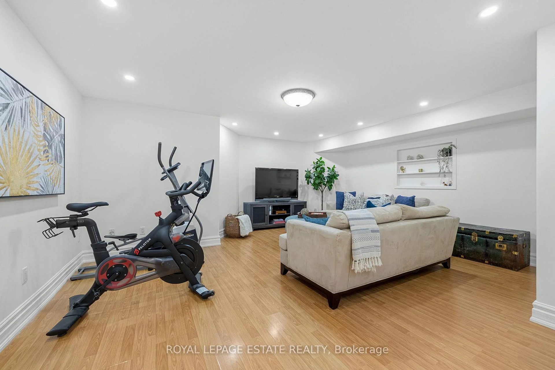 Photo 39 of 95 Boardwalk Drive, Toronto, The Beaches — HOMEH