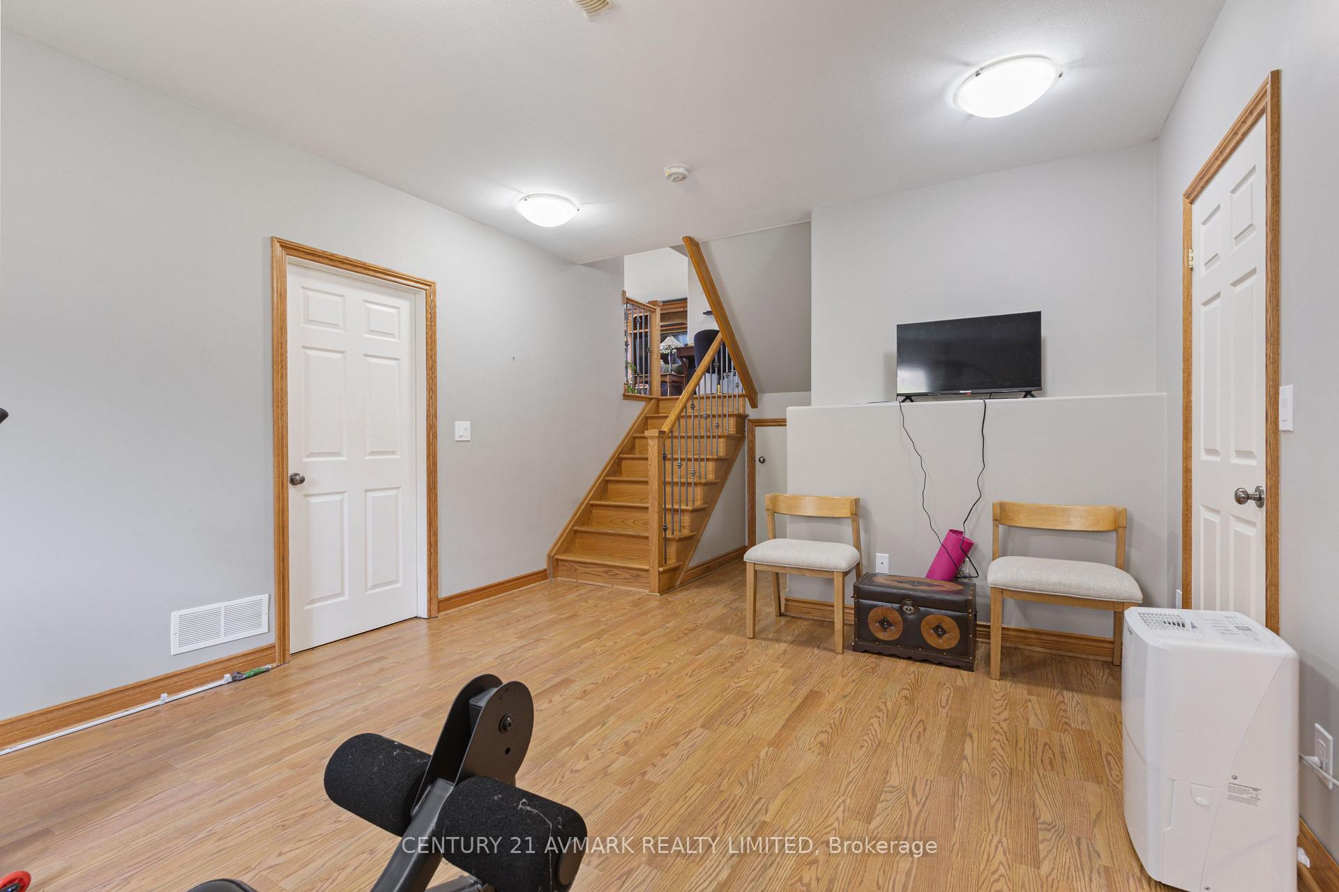Photo 35 of 541 Barrick Road, Port Colborne, Main Street — HOMEH