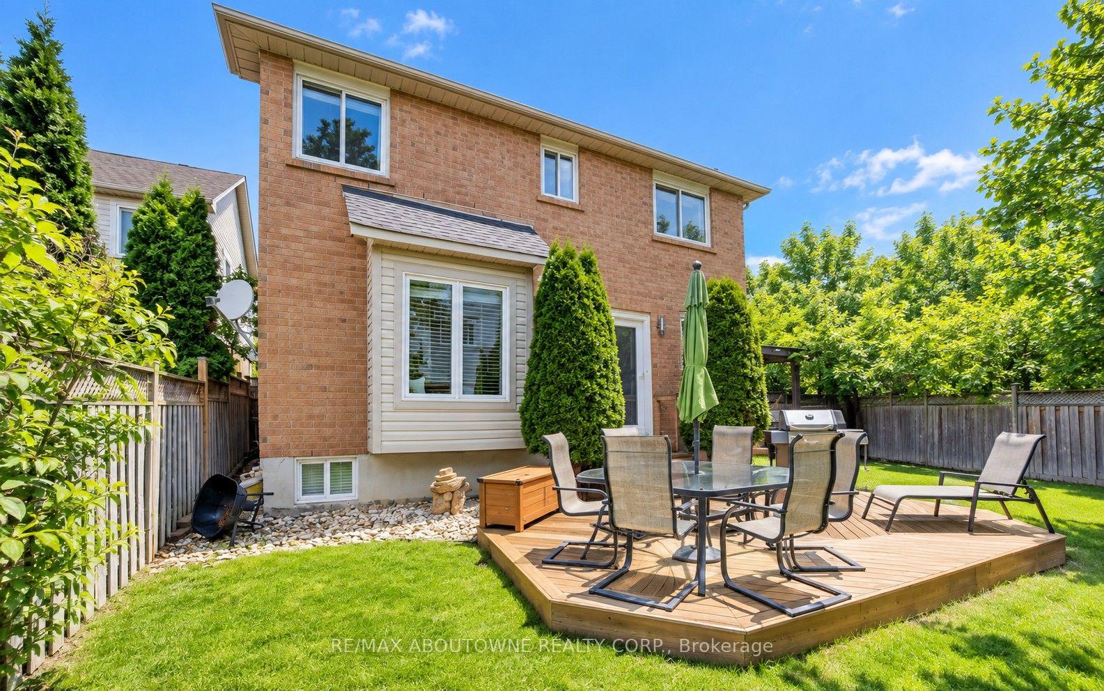 Photo 9 of 5180 Bunton Crescent, Burlington, Orchard — HOMEH