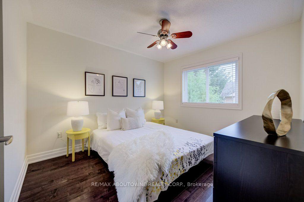 Photo 17 of 5180 Bunton Crescent, Burlington, Orchard — HOMEH